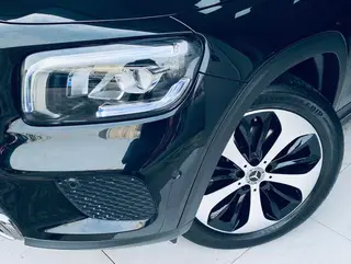 Mercedes-Benz GLB 2023 GLB 220 Fashionable exterior photo 4 Mercedes-Benz GLB 2023 GLB 220 Fashionable exterior photo 4