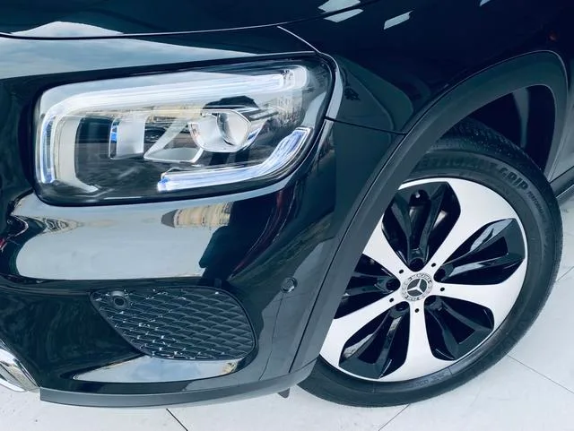 Mercedes-Benz GLB 2023 GLB 220 Fashionable exterior photo 4 Mercedes-Benz GLB 2023 GLB 220 Fashionable exterior photo 4