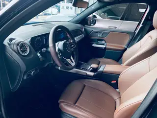 Mercedes-Benz GLB 2023 GLB 220 Fashionable exterior photo 5 Mercedes-Benz GLB 2023 GLB 220 Fashionable exterior photo 5