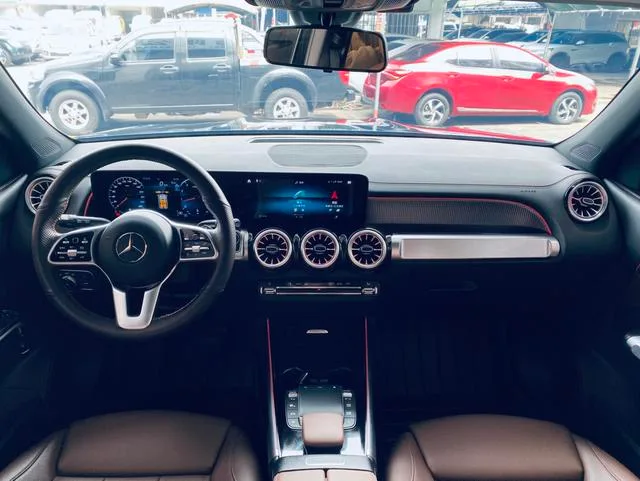 Mercedes-Benz GLB 2023 GLB 220 Fashionable interior photo 13 Mercedes-Benz GLB 2023 GLB 220 Fashionable interior photo 13