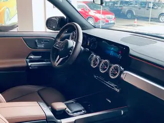 Mercedes-Benz GLB 2023 GLB 220 Fashionable interior photo 14 Mercedes-Benz GLB 2023 GLB 220 Fashionable interior photo 14