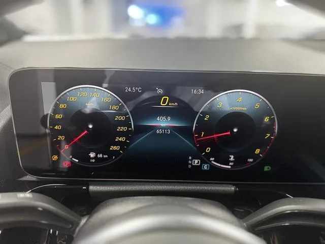 Mercedes-Benz GLA 2020 GLA 200 interior foto 9 Mercedes-Benz GLA 2020 GLA 200 interior foto 9