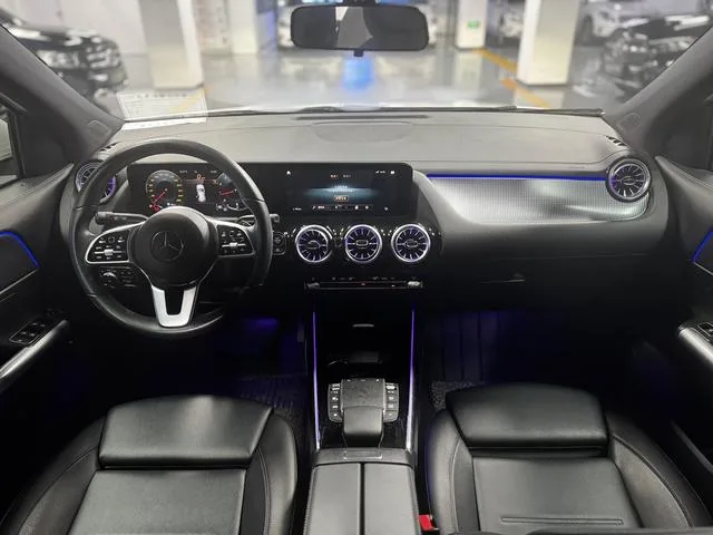 Mercedes-Benz GLA 2020 GLA 200 interior foto 12 Mercedes-Benz GLA 2020 GLA 200 interior foto 12