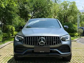 Mercedes-Benz Mercedes-AMG GLC Coupe 2020 AMG GLC 43 4MATIC Coupé SUV exterior foto 2 Mercedes-Benz Mercedes-AMG GLC Coupe 2020 AMG GLC 43 4MATIC Coupé SUV exterior foto 2