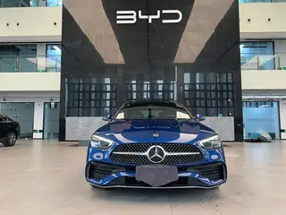 Mercedes-Benz C-Class 2022 C 260 L Versión deportiva exterior foto 3 Mercedes-Benz C-Class 2022 C 260 L Versión deportiva exterior foto 3