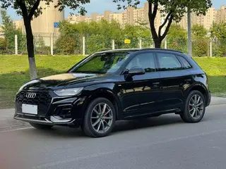 Audi Q5L 2022 40T Tipo dinámico de moda exterior foto 2 Audi Q5L 2022 40T Tipo dinámico de moda exterior foto 2