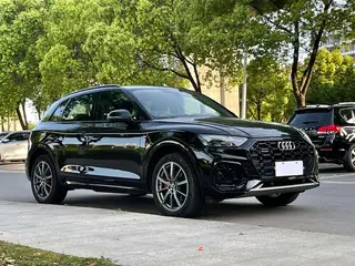 Audi Q5L 2022 40T Tipo dinámico de moda exterior foto 5 Audi Q5L 2022 40T Tipo dinámico de moda exterior foto 5