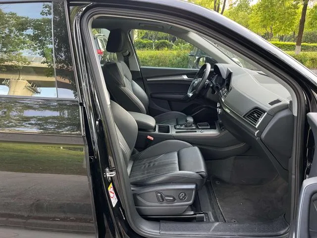 Audi Q5L 2022 40T Tipo dinámico de moda interior foto 17 Audi Q5L 2022 40T Tipo dinámico de moda interior foto 17
