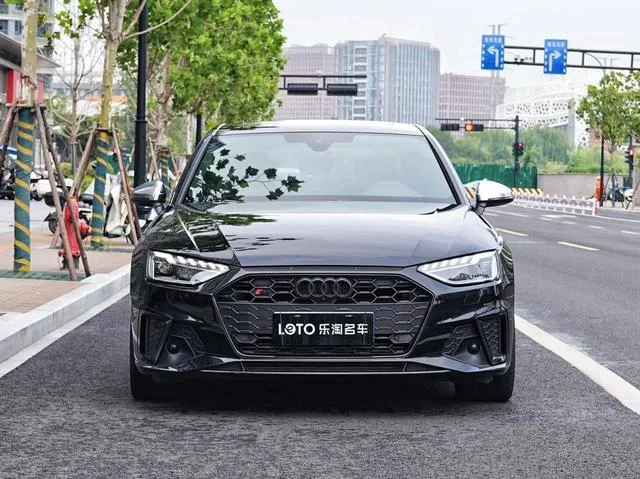 Audi S4 2023 3.0TFSI exterior photo 2 Audi S4 2023 3.0TFSI exterior photo 2