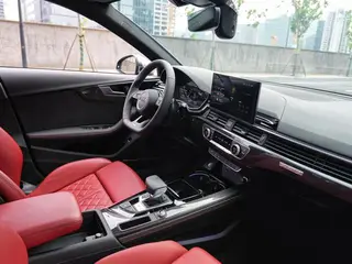 Audi S4 2023 3.0TFSI interior photo 8 Audi S4 2023 3.0TFSI interior photo 8