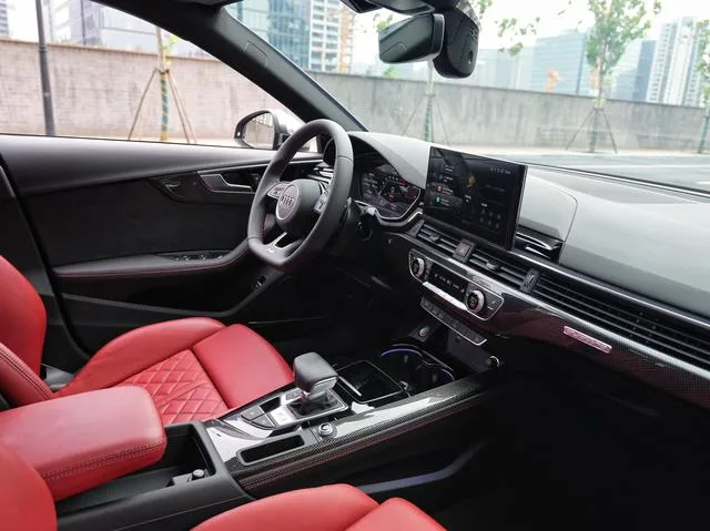 Audi S4 2023 3.0TFSI interior photo 8 Audi S4 2023 3.0TFSI interior photo 8
