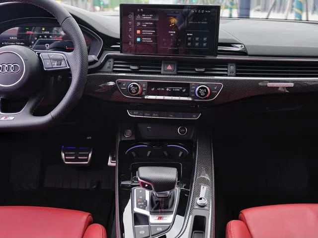 Audi S4 2023 3.0TFSI interior photo 10 Audi S4 2023 3.0TFSI interior photo 10
