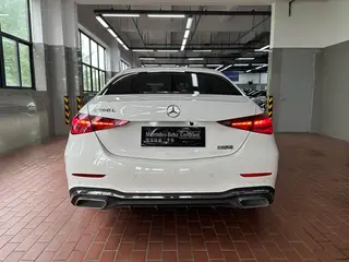 Mercedes-Benz C-Class 2024 Reforma C 260 L Versión deportiva exterior foto 9 Mercedes-Benz C-Class 2024 Reforma C 260 L Versión deportiva exterior foto 9