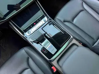Audi Q7 2023 45 TFSI quattro S line Sporty interior photo 11 Audi Q7 2023 45 TFSI quattro S line Sporty interior photo 11