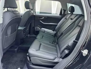 Audi Q7 2023 45 TFSI quattro S line Sporty interior photo 14 Audi Q7 2023 45 TFSI quattro S line Sporty interior photo 14