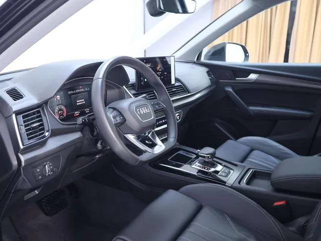 Audi Q5L 2022 40T Deluxe Dynamic interior photo 12 Audi Q5L 2022 40T Deluxe Dynamic interior photo 12