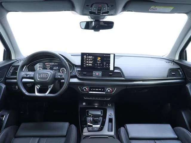 Audi Q5L 2022 40T Deluxe Dynamic interior photo 14 Audi Q5L 2022 40T Deluxe Dynamic interior photo 14