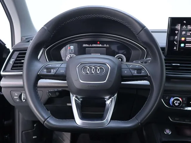 Audi Q5L 2022 40T Deluxe Dynamic interior photo 17 Audi Q5L 2022 40T Deluxe Dynamic interior photo 17