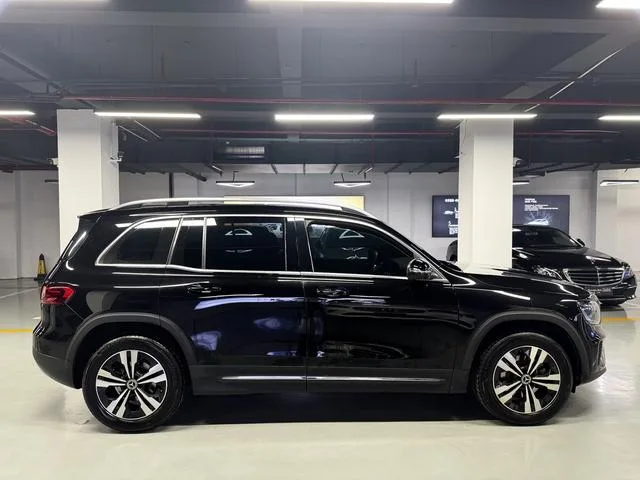 Mercedes-Benz GLB 2024 GLB 200 Dynamic exterior photo 4 Mercedes-Benz GLB 2024 GLB 200 Dynamic exterior photo 4