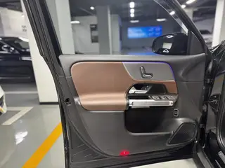 Mercedes-Benz GLB 2024 GLB 200 Dynamic interior photo 11 Mercedes-Benz GLB 2024 GLB 200 Dynamic interior photo 11