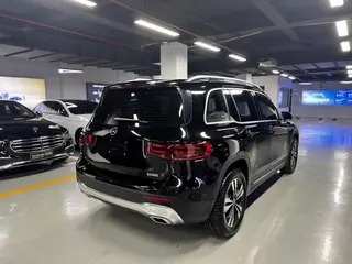 Mercedes-Benz GLB 2024 GLB 200 Dynamic interior photo 14 Mercedes-Benz GLB 2024 GLB 200 Dynamic interior photo 14