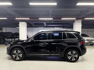 Mercedes-Benz GLB 2024 GLB 200 Dynamic interior photo 17 Mercedes-Benz GLB 2024 GLB 200 Dynamic interior photo 17