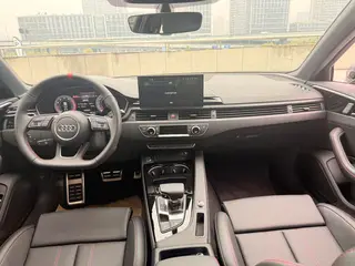 Audi A4L 2025 200 10,000-vehicle Enjoyment Edition 40 TFSI Deluxe Dynamic interior photo 9 Audi A4L 2025 200 10,000-vehicle Enjoyment Edition 40 TFSI Deluxe Dynamic interior photo 9