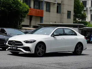 Mercedes-Benz C-Class 2025 C 260 L Hao Night Sports Edition exterior photo 1 Mercedes-Benz C-Class 2025 C 260 L Hao Night Sports Edition exterior photo 1