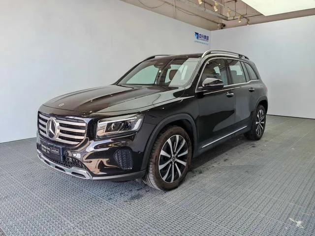 Mercedes-Benz GLB 2024 Restyling GLB 220 Fashionable exterior photo 1 Mercedes-Benz GLB 2024 Restyling GLB 220 Fashionable exterior photo 1
