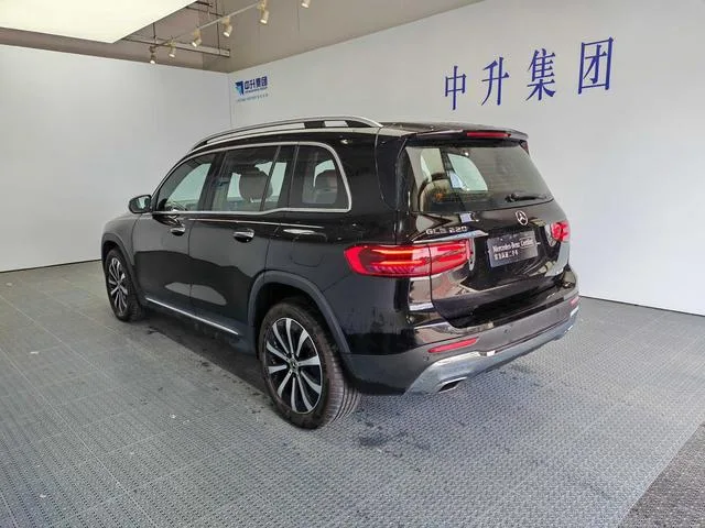 Mercedes-Benz GLB 2024 Restyling GLB 220 Fashionable exterior photo 4 Mercedes-Benz GLB 2024 Restyling GLB 220 Fashionable exterior photo 4