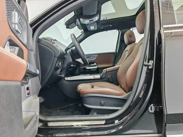 Mercedes-Benz GLB 2024 Restyling GLB 220 Fashionable exterior photo 9 Mercedes-Benz GLB 2024 Restyling GLB 220 Fashionable exterior photo 9