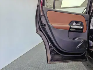 Mercedes-Benz GLB 2024 Restyling GLB 220 Fashionable interior photo 12 Mercedes-Benz GLB 2024 Restyling GLB 220 Fashionable interior photo 12