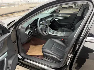 Audi A6L 2022 40 TFSI Luxe et élégant intérieur photo 11