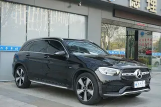 Mercedes-Benz GLC 2022 GLC 300 L 4MATIC Edición tibetana dinámica exterior foto 4 Mercedes-Benz GLC 2022 GLC 300 L 4MATIC Edición tibetana dinámica exterior foto 4