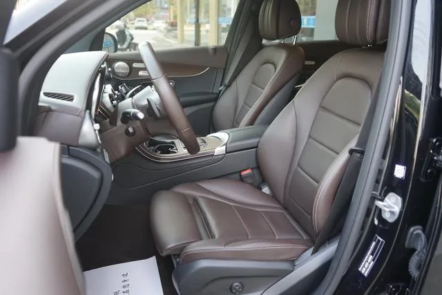 Mercedes-Benz GLC 2022 GLC 300 L 4MATIC Edición tibetana dinámica exterior foto 8 Mercedes-Benz GLC 2022 GLC 300 L 4MATIC Edición tibetana dinámica exterior foto 8