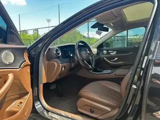 Mercedes-Benz E-Class 2022 E 300 L Luxury type Passenger car exterior photo 6 Mercedes-Benz E-Class 2022 E 300 L Luxury type Passenger car exterior photo 6