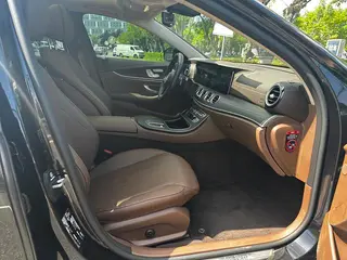 Mercedes-Benz E-Class 2022 E 300 L Luxury type Passenger car interior photo 9 Mercedes-Benz E-Class 2022 E 300 L Luxury type Passenger car interior photo 9
