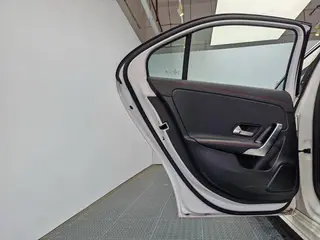 Mercedes-Benz A-Class 2023 A 200 L Sport Sedan Fashion Edition interior photo 14 Mercedes-Benz A-Class 2023 A 200 L Sport Sedan Fashion Edition interior photo 14