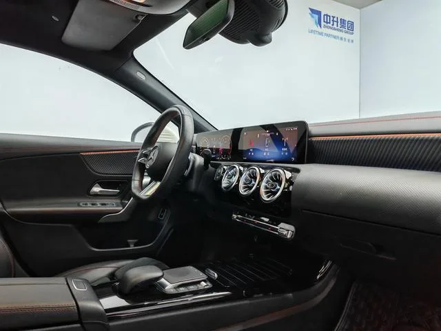 Mercedes-Benz A-Class 2023 A 200 L Sport Sedan Fashion Edition interior photo 15 Mercedes-Benz A-Class 2023 A 200 L Sport Sedan Fashion Edition interior photo 15