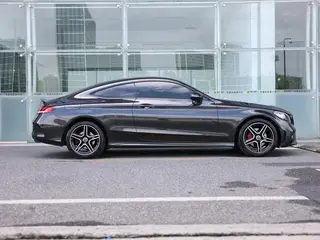 Mercedes-Benz C-Class 2022 C 260 Coupe exterior photo 4
