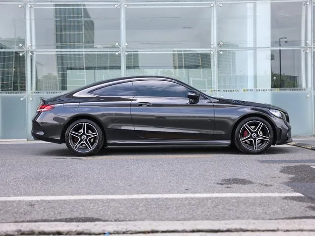 Mercedes-Benz C-Class 2022 C 260 Coupe exterior photo 4
