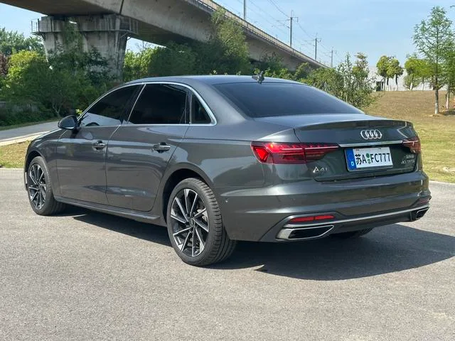 Audi A4L 2022 40 TFSI Модный элегантный тип интерьер фото 14