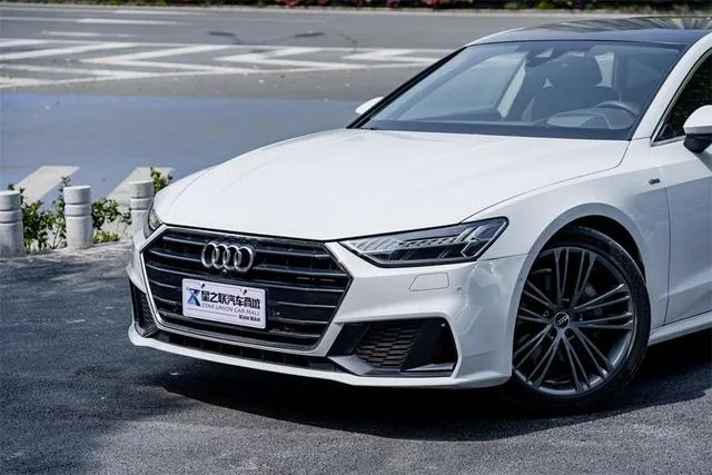 Audi A7 2023 45 TFSI Type de sélection extérieur photo 3