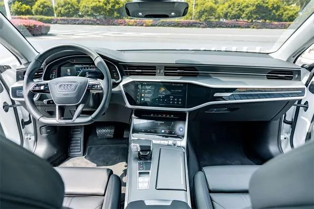Audi A7 2023 45 TFSI Type de sélection intérieur photo 12