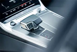 Audi A7 2023 45 TFSI Type de sélection intérieur photo 15