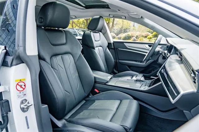 Audi A7 2023 45 TFSI Type de sélection intérieur photo 19