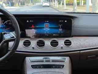 Mercedes-Benz E-Class 2023 E 300 L Luxury type Passenger car interior photo 16