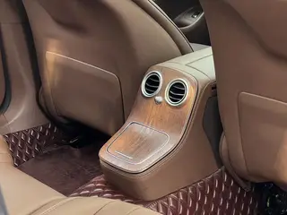 Mercedes-Benz E-Class 2023 E 300 L Luxury type Passenger car interior photo 20