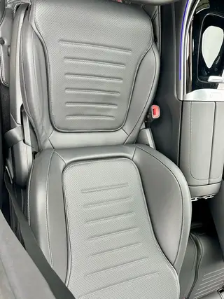 Mercedes-Benz C-Class 2022 C 260 L Sports version interior photo 14 Mercedes-Benz C-Class 2022 C 260 L Sports version interior photo 14