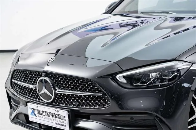 Mercedes-Benz C-Class 2023 Second change C 260 L Hao Night Sports Edition exterior photo 4 Mercedes-Benz C-Class 2023 Second change C 260 L Hao Night Sports Edition exterior photo 4